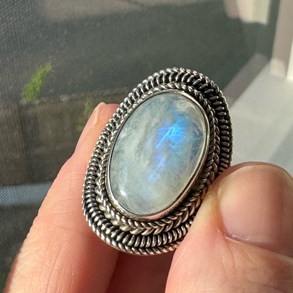 Large Moonstone Shield Ring - Picture 10 of 13